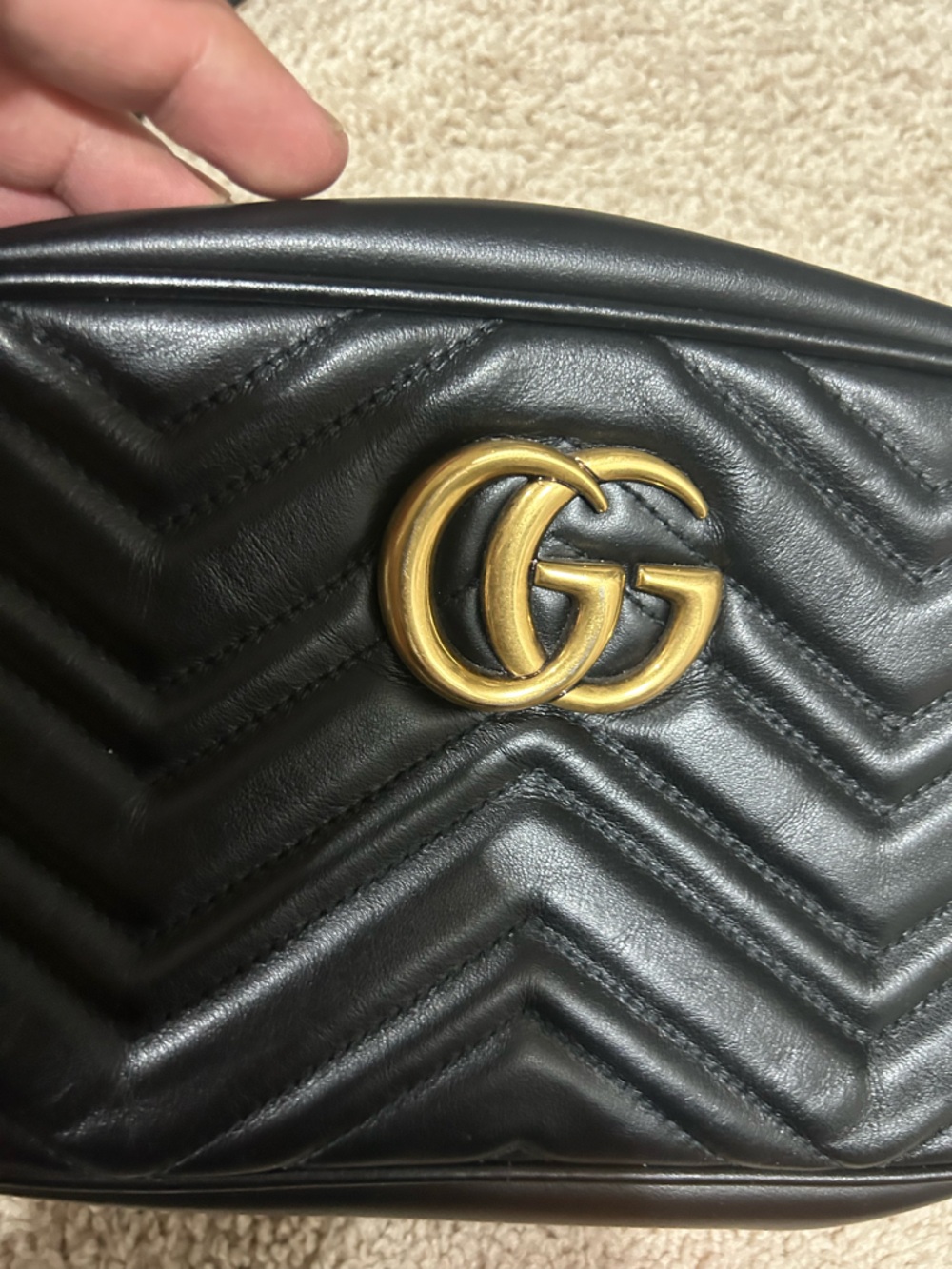 Gucci Black Chevron Crossbody with Gold Double G - Picture 2 of 6